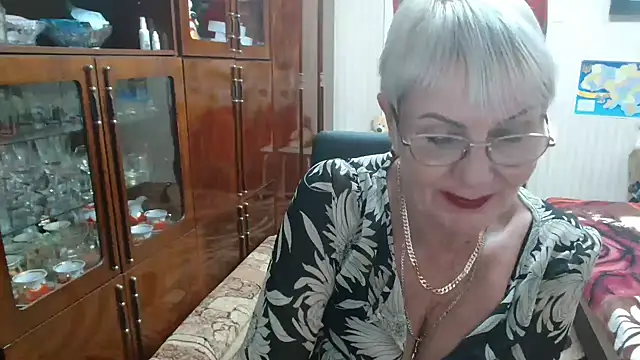 Snapshot of JenaCheim chatting on 10-19-25, 07:05 JenaCheim online show from 10-19-25, 07:05