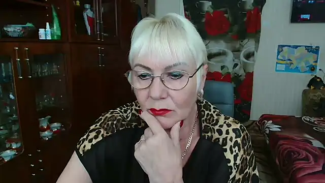 JenaCheim online show from 05-18-26, 05:23