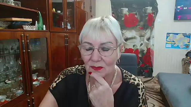 JenaCheim online show from 11-19-25, 07:19