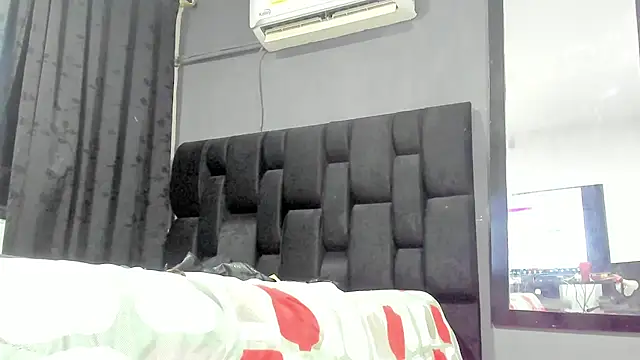 SandraGoldstein online show from 10-04-25, 01:18