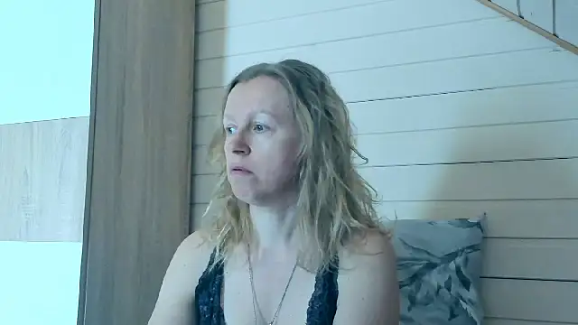 I AM MILF online show from 05-21-26, 06:44