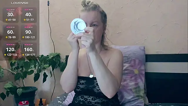 I AM MILF online show from 03-05-26, 08:00