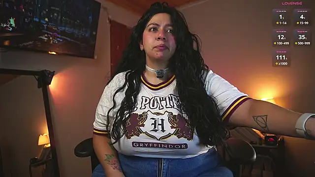Snapshot of coraline_latin chatting on 05-30-26, 12:39 coraline latin online show from 05-30-26, 12:39