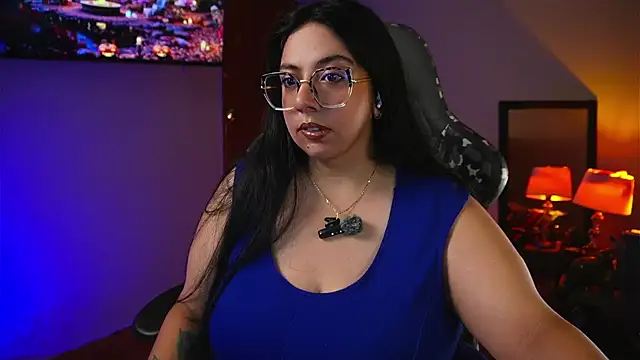 coraline latin online show from 10-17-25, 11:17