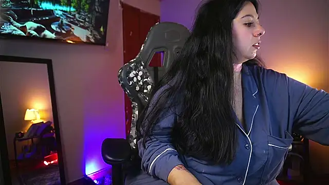 coraline latin online show from 03-27-26, 12:17