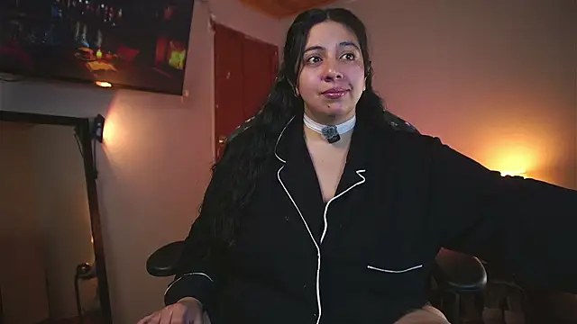 Snapshot of coraline_latin chatting on 05-10-26, 12:47 coraline latin online show from 05-10-26, 12:47