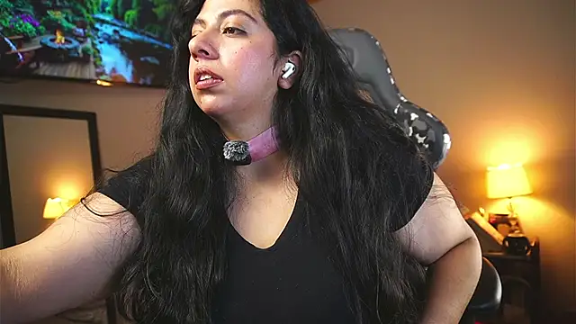 coraline latin online show from 03-24-26, 12:21