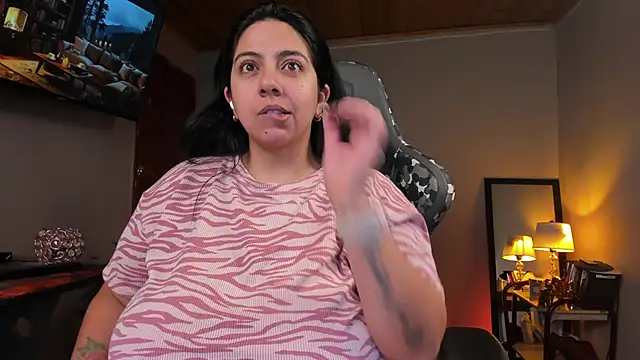 coraline latin online show from 03-04-25, 08:38