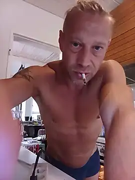 AthleticWomenizer2 online show from 06-02-26, 05:40