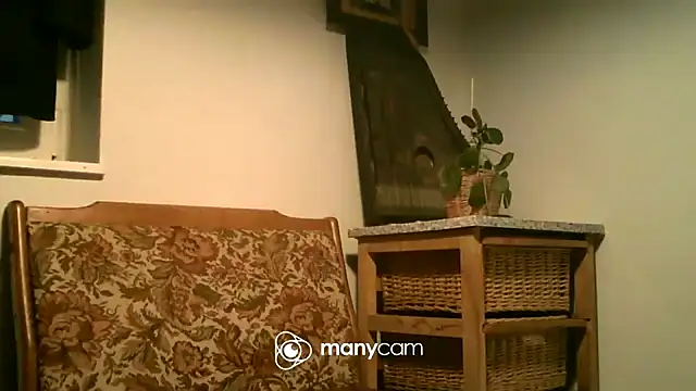 AthleticWomenizer2 online show from 09-12-25, 05:56