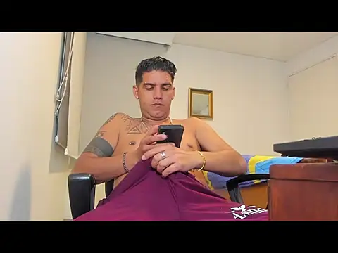 Zack Grey online show from 11-06-25, 03:32
