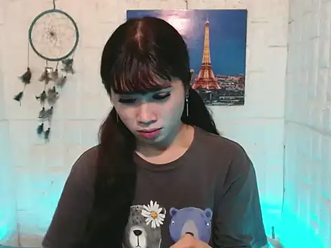 Snapshot of urasian_shirley21 chatting on 04-23-26, 09:05 urasian shirley21 online show from 04-23-26, 09:05