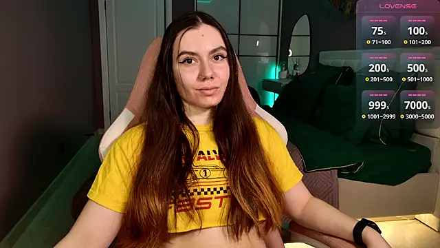 Foxohlove online show from 03-18-25, 03:33