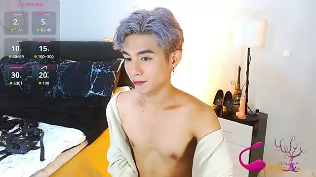 WildestTwink online show from 04-17-26, 03:48