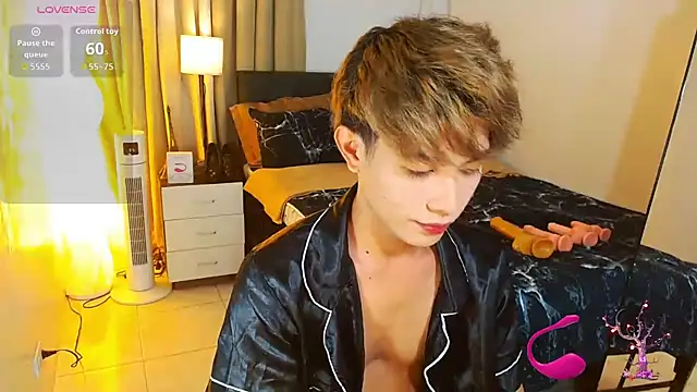 Snapshot of WildestTwink chatting on 07-09-26, 07:02 WildestTwink online show from 07-09-26, 07:02