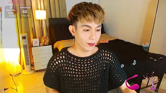 Snapshot of WildestTwink chatting on 07-21-26, 01:45 WildestTwink online show from 07-21-26, 01:45