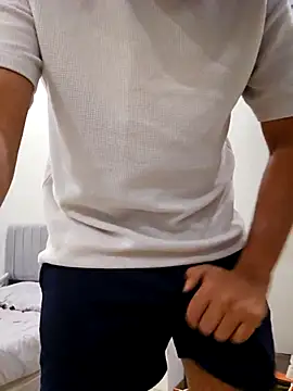 shakir12340 online show from 09-28-25, 06:15