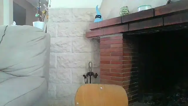 Snapshot of fammefatale1987 chatting on 04-04-26, 12:56 fammefatale1987 online show from 04-04-26, 12:56