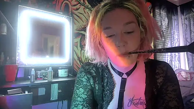 TEXASMARYYYJANE online show from 09-12-25, 05:35