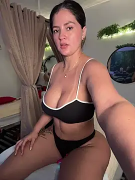 Carolina Novoa online show from 04-21-26, 08:15