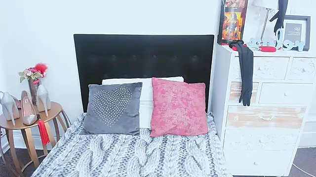 sweetMariina online show from 04-02-26, 06:53