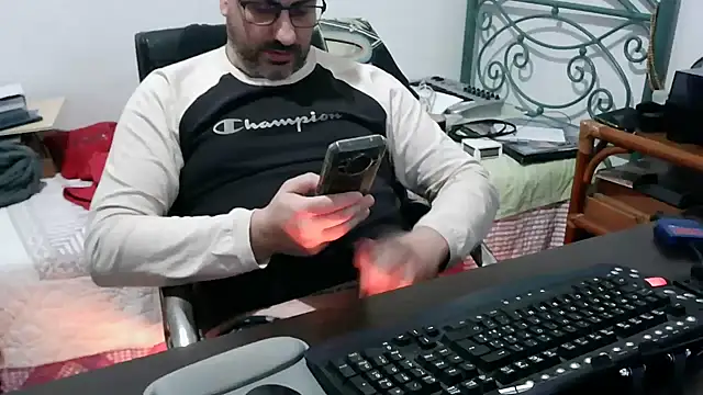 Italian dark desire online show from 01-10-26, 09:21