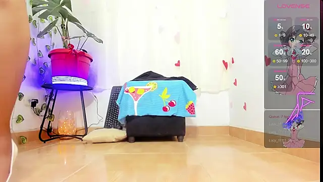 Snapshot of ReyleDoll chatting on 02-13-26, 08:42 ReyleDoll online show from 02-13-26, 08:42