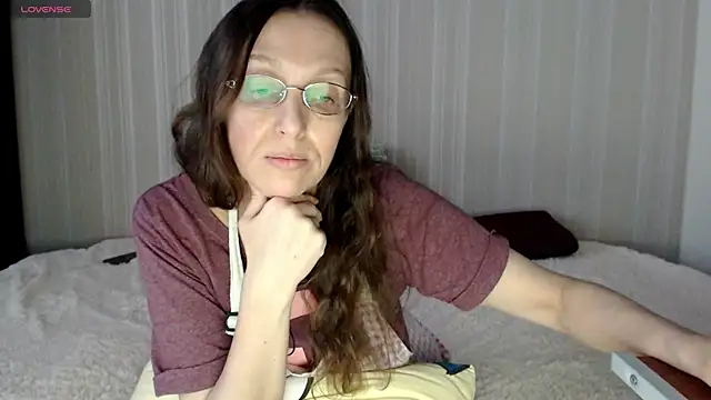 SylviaFoxy online show from 01-13-25, 09:30