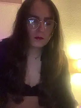 Chic desire online show from 04-25-26, 10:40