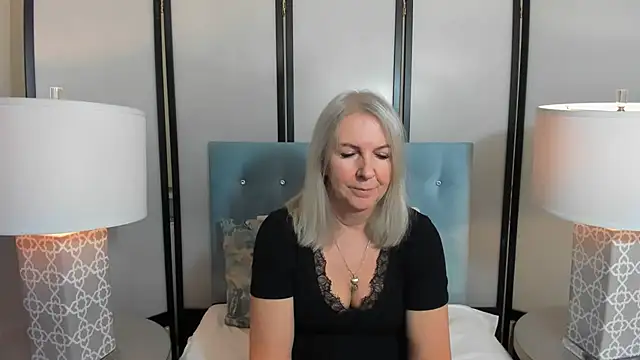 EricaTop online show from 12-01-25, 05:25