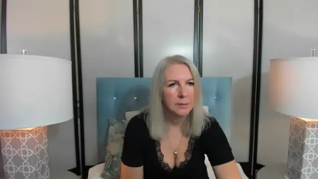 EricaTop online show from 11-29-25, 06:02