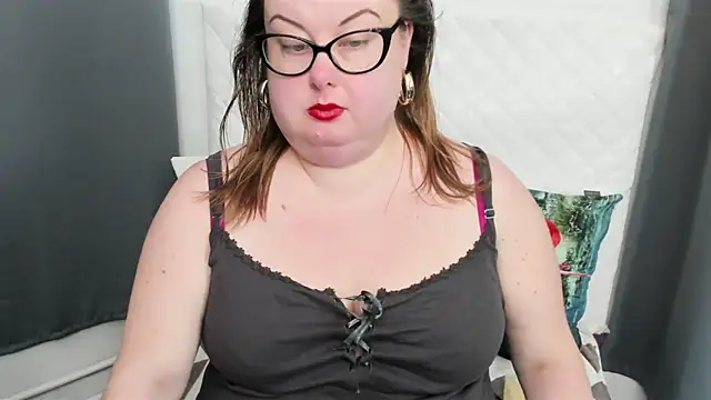 Snapshot of dirtyBonnie chatting on 02-09-25, 10:53 dirtyBonnie online show from 02-09-25, 10:53
