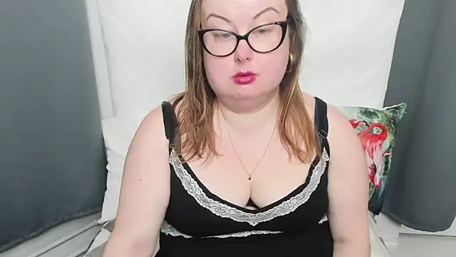 Snapshot of dirtyBonnie chatting on 03-22-25, 04:45 dirtyBonnie online show from 03-22-25, 04:45