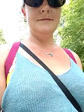 Snapshot of SwedishJennifer chatting on 07-15-26, 12:45 SwedishJennifer online show from 07-15-26, 12:45