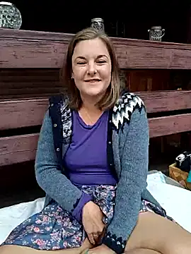 Snapshot of SwedishJennifer chatting on 06-16-26, 01:22 SwedishJennifer online show from 06-16-26, 01:22