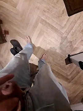 realeasy1 online show from 04-16-26, 08:42