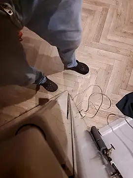 realeasy1 online show from 09-26-25, 09:10