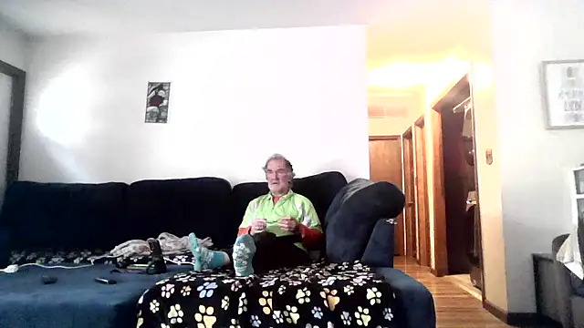 Sweet Sexy1963 online show from 10-28-25, 04:50