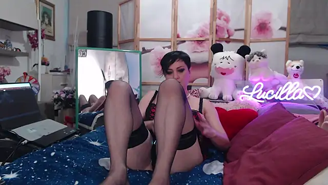 lucillabollente online show from 06-14-26, 04:14