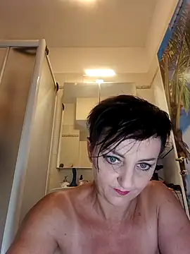 lucillabollente online show from 07-17-26, 04:32