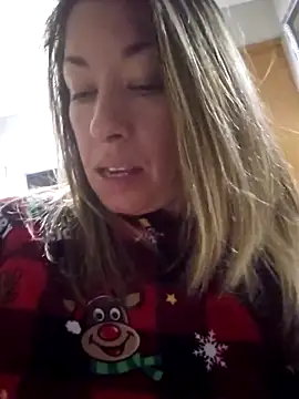 Snapshot of _NinaLuvSins_ chatting on 11-19-25, 04:56 NinaLuvSins online show from 11-19-25, 04:56