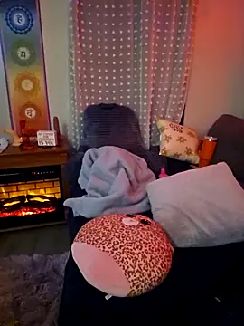 Snapshot of _NinaLuvSins_ chatting on 11-08-25, 05:27 NinaLuvSins online show from 11-08-25, 05:27