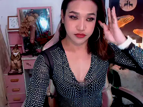 Snapshot of AsianMariaTs chatting on 11-29-25, 02:17 AsianMariaTs online show from 11-29-25, 02:17