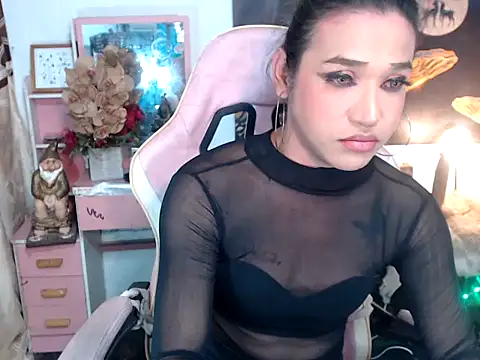 Snapshot of AsianMariaTs chatting on 10-22-25, 02:27 AsianMariaTs online show from 10-22-25, 02:27