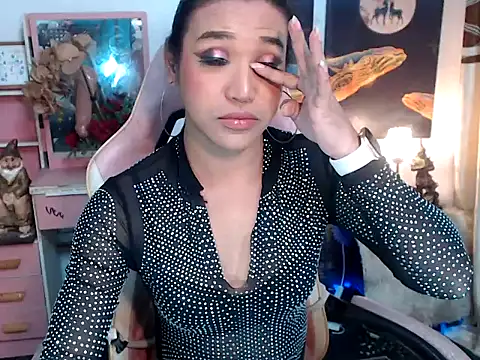 Snapshot of AsianMariaTs chatting on 11-25-25, 05:02 AsianMariaTs online show from 11-25-25, 05:02