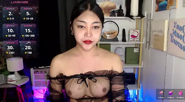 Snapshot of AsianMariaTs chatting on 02-11-25, 11:53 AsianMariaTs online show from 02-11-25, 11:53