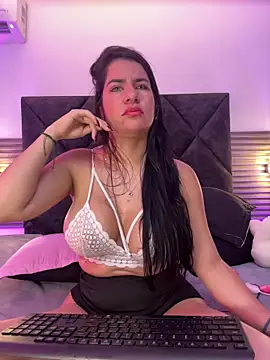 Zafira Alabi online show from 03-26-26, 02:10