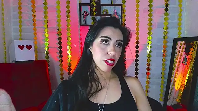 Snapshot of sky_girl1 chatting on 02-27-25, 06:46 sky girl1 online show from 02-27-25, 06:46
