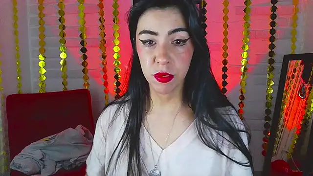Snapshot of sky_girl1 chatting on 03-04-25, 03:33 sky girl1 online show from 03-04-25, 03:33