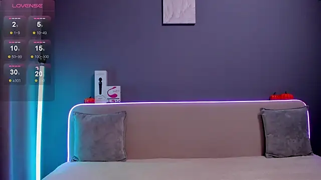 Malika Lisan online show from 10-30-25, 01:04